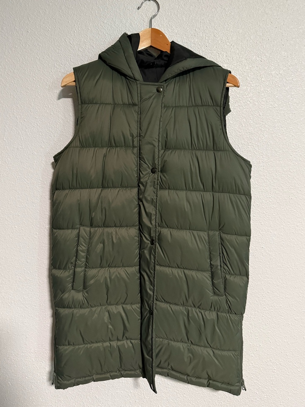 Women’s Swiss Tech Long Puffer Vest size Medium 8-10